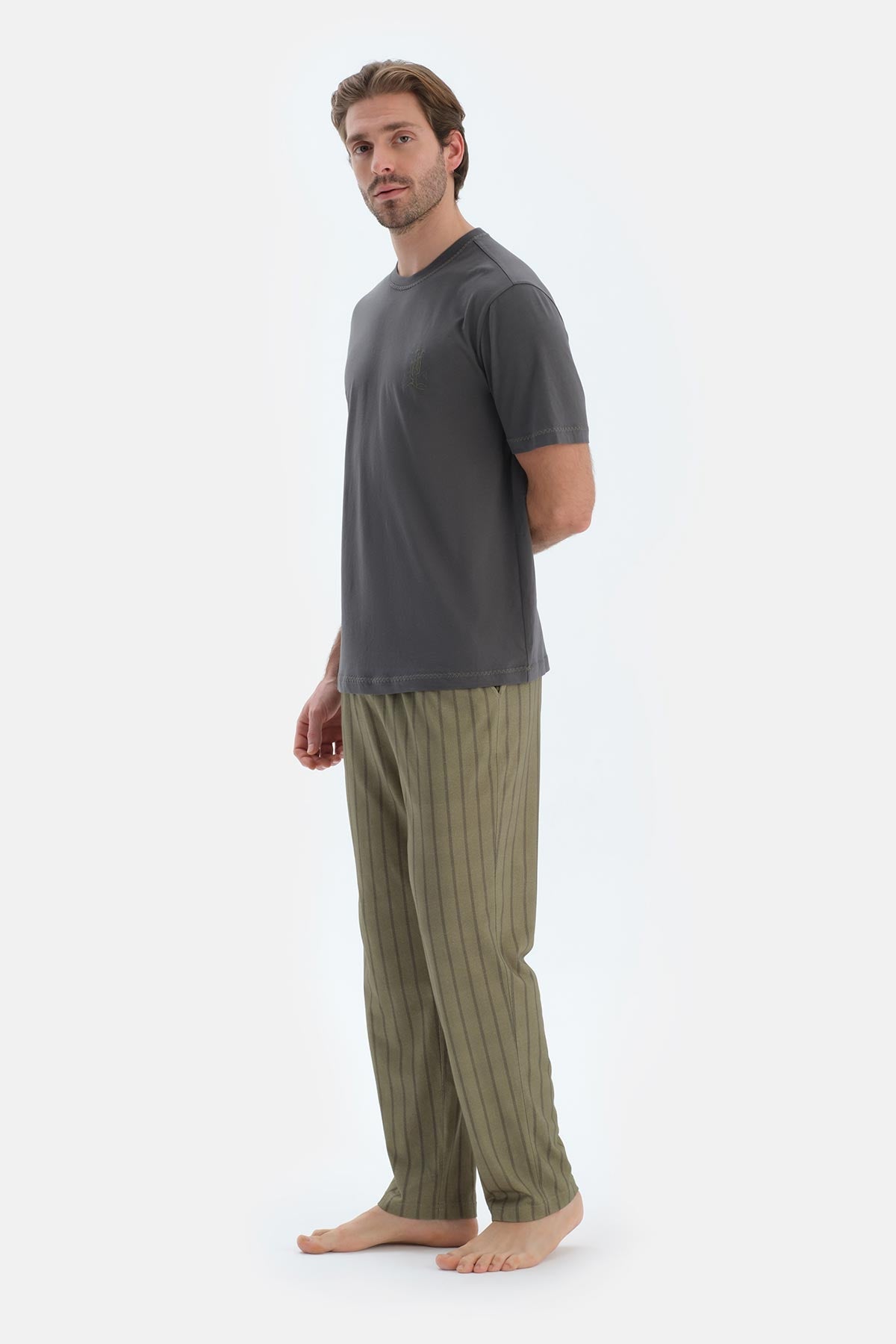 Antrasıt Kısa Kollu Dikiş Detaylı Tişört Pantolon Pijama Takımı