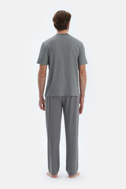 Gri Kısa Kollu Yarım Patlı Tişört Pantolon Pijama Takımı