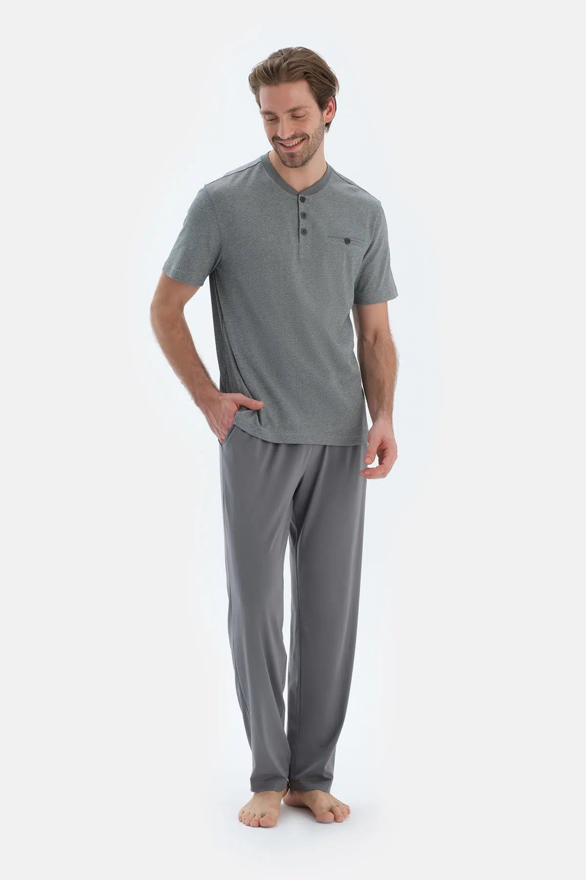 Gri Kısa Kollu Yarım Patlı Tişört Pantolon Pijama Takımı