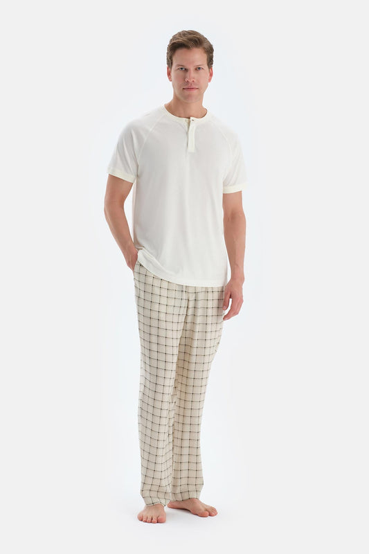 Ekru Gizli Patlı Kısa Kollu Tişört Pantolon Pijama Takımı