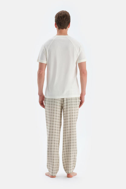 Ekru Gizli Patlı Kısa Kollu Tişört Pantolon Pijama Takımı