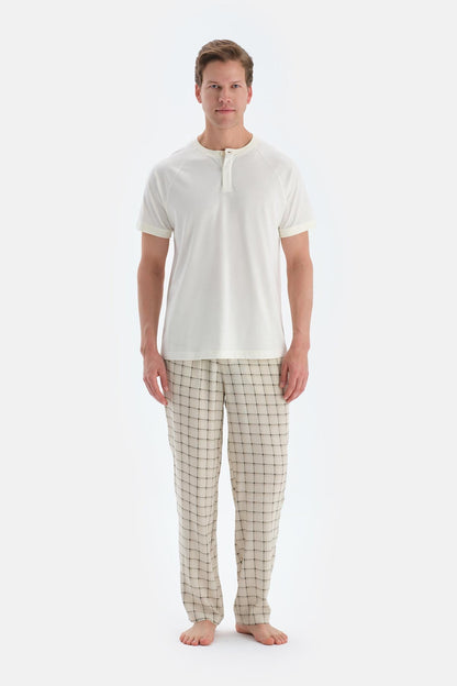 Ekru Gizli Patlı Kısa Kollu Tişört Pantolon Pijama Takımı