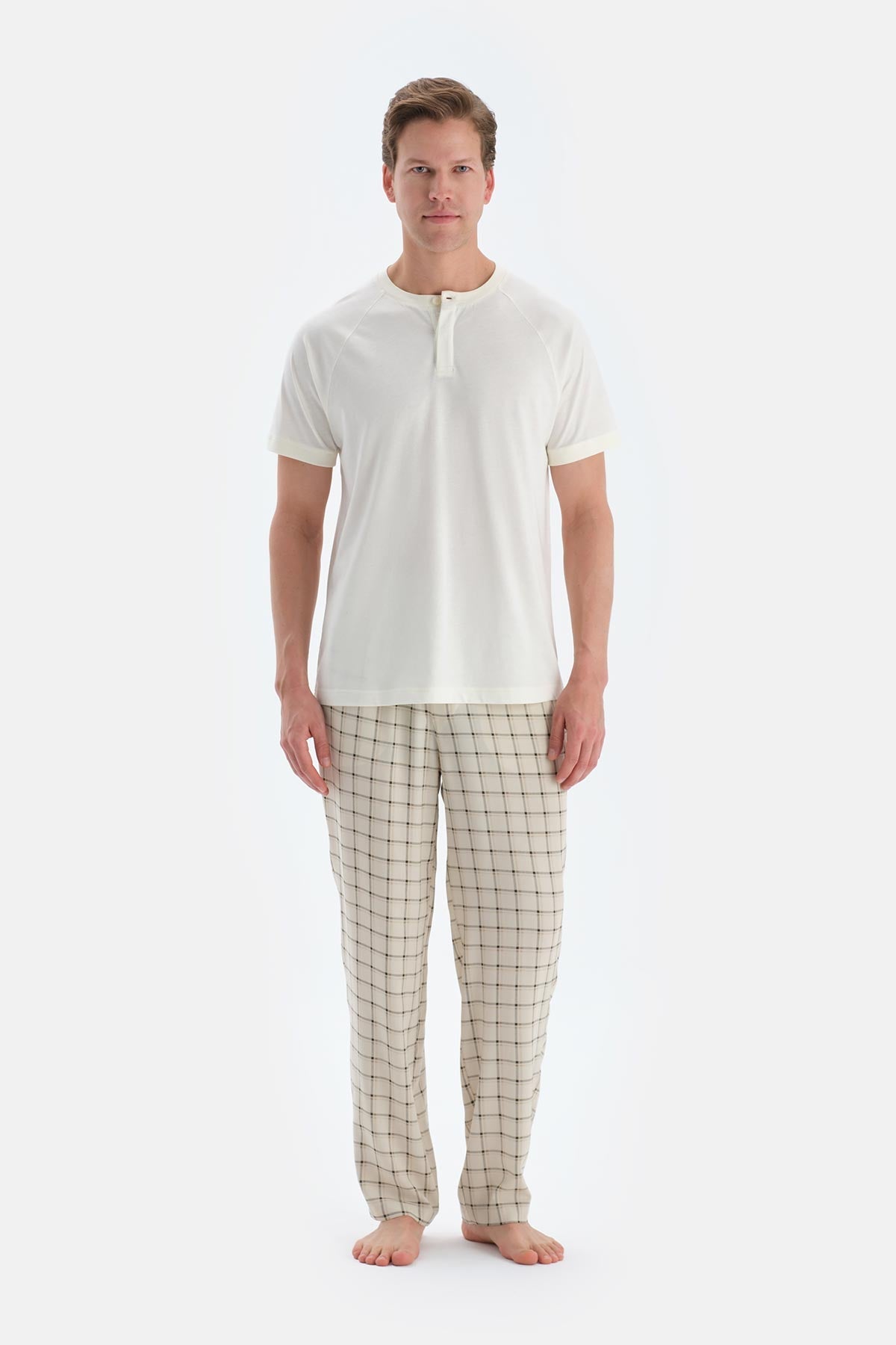 Ekru Gizli Patlı Kısa Kollu Tişört Pantolon Pijama Takımı