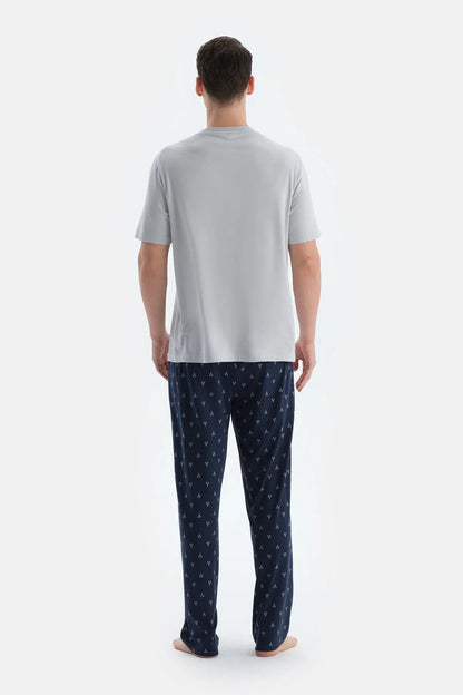 Gri Kısa Kollu Patlı Tişört Şort Pantolon Üçlü Pijama Takımı