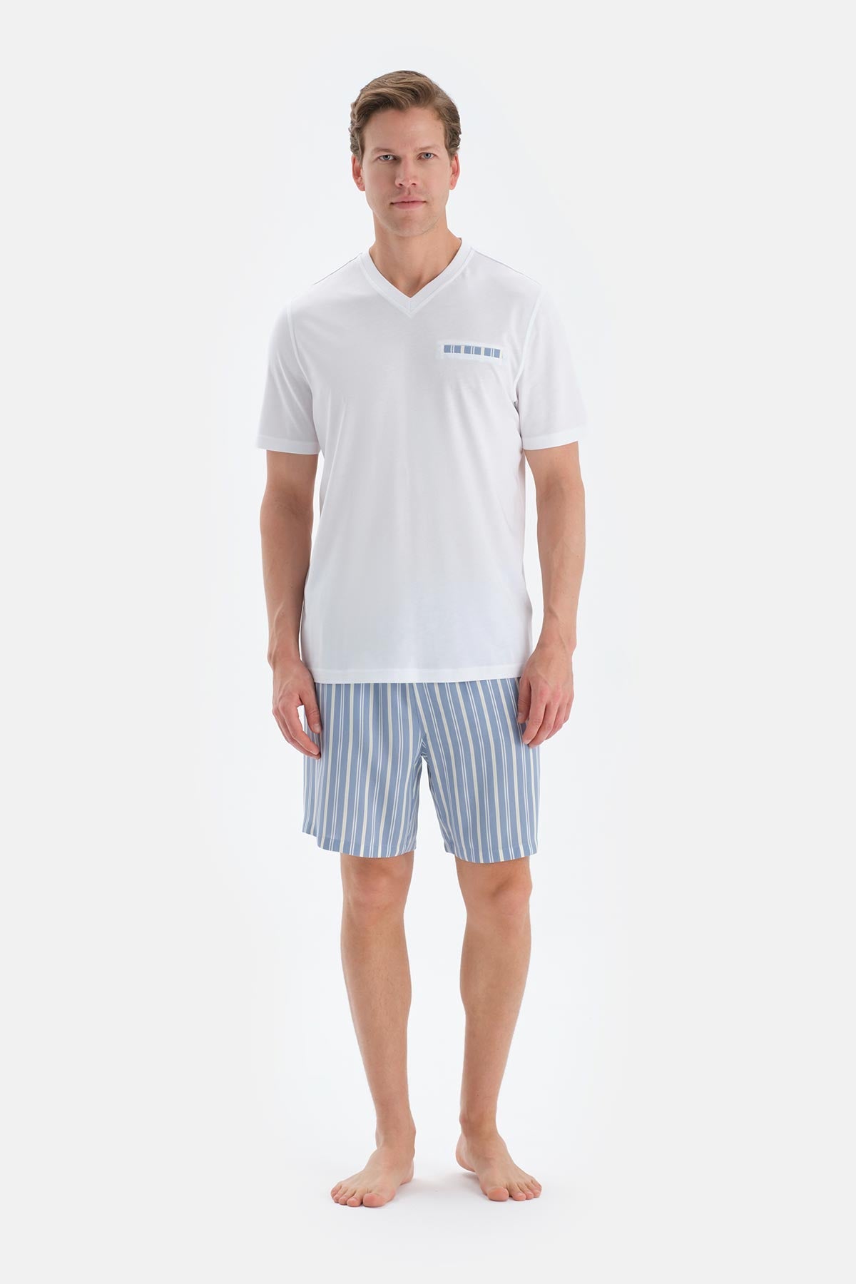Ekru V Yaka Fleto Cep Detaylı Tişört Şort Pijama Takımı