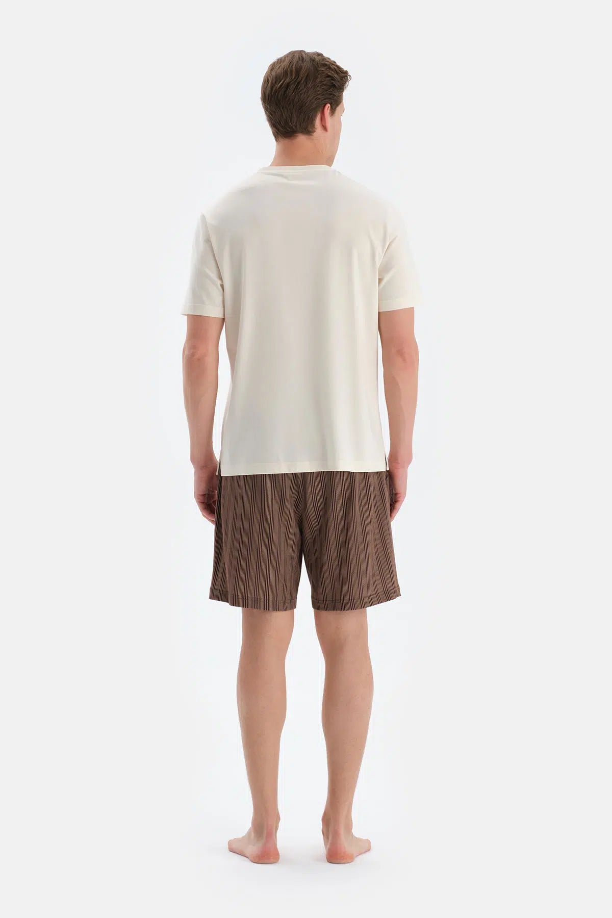 Ekru Cep Detaylı Kısa Kollu Tişört Şort Pijama Takımı