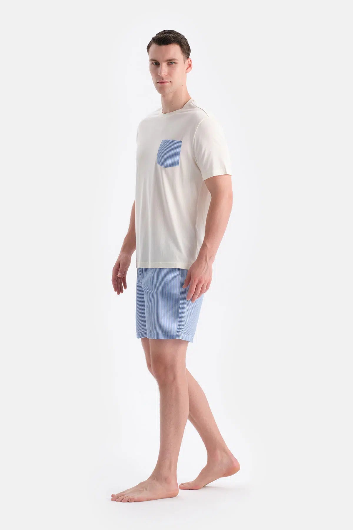 Cepli Kisa Kollu Tişört Şort Takim