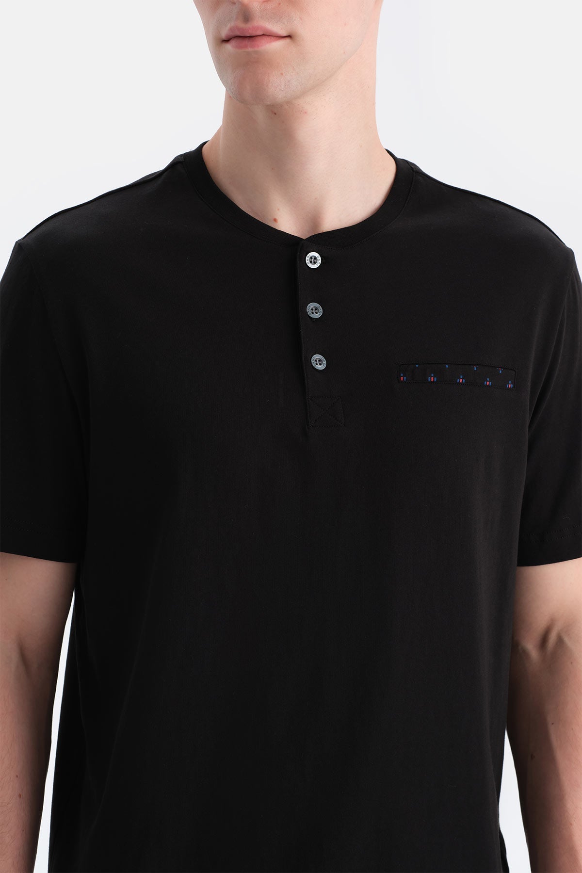 Pat Ve Cep Detayli Tişört Şort Takim