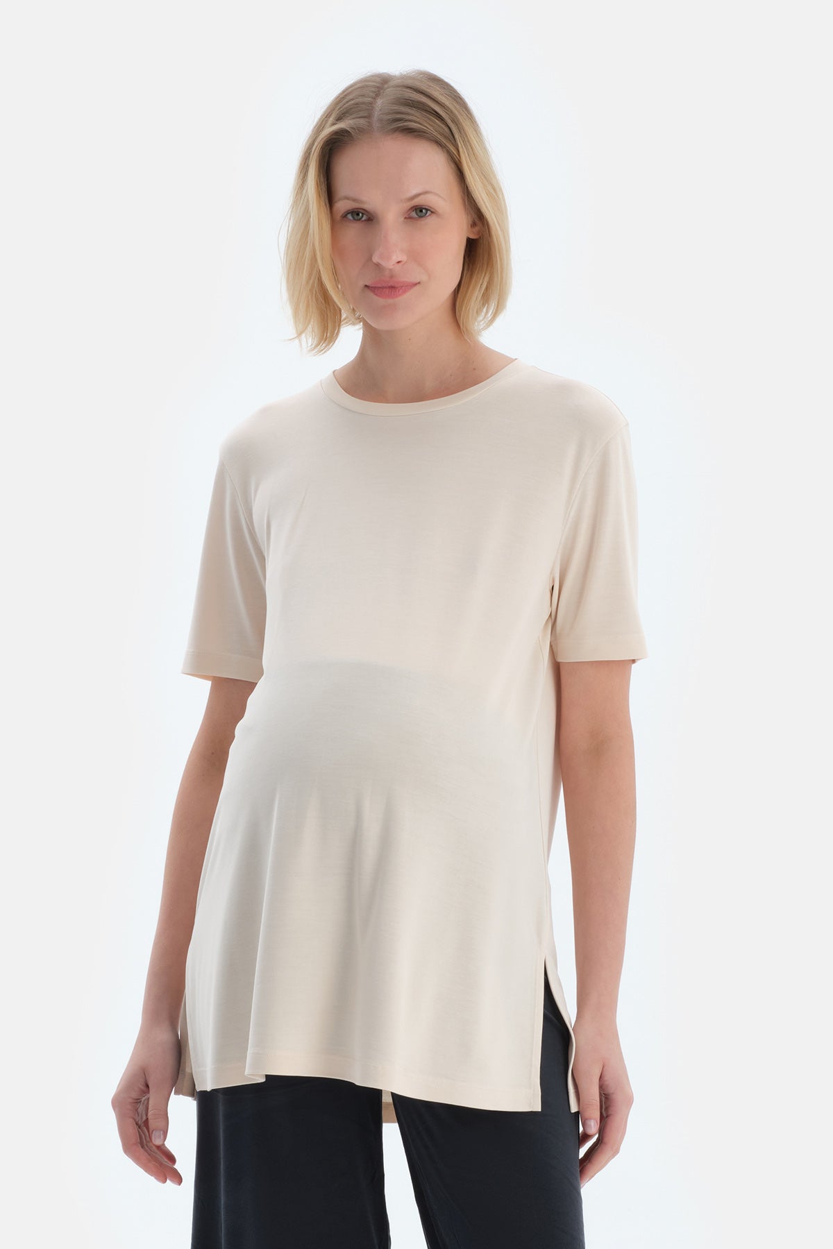 Ekru Bisiklet Yaka Modal Hamile Tişört