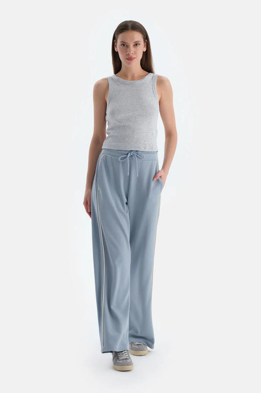 Açık Mavi Kadın Modal Karışımlı Biye Detaylı Pantolon