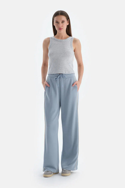 Açık Mavi Kadın Modal Karışımlı Biye Detaylı Pantolon