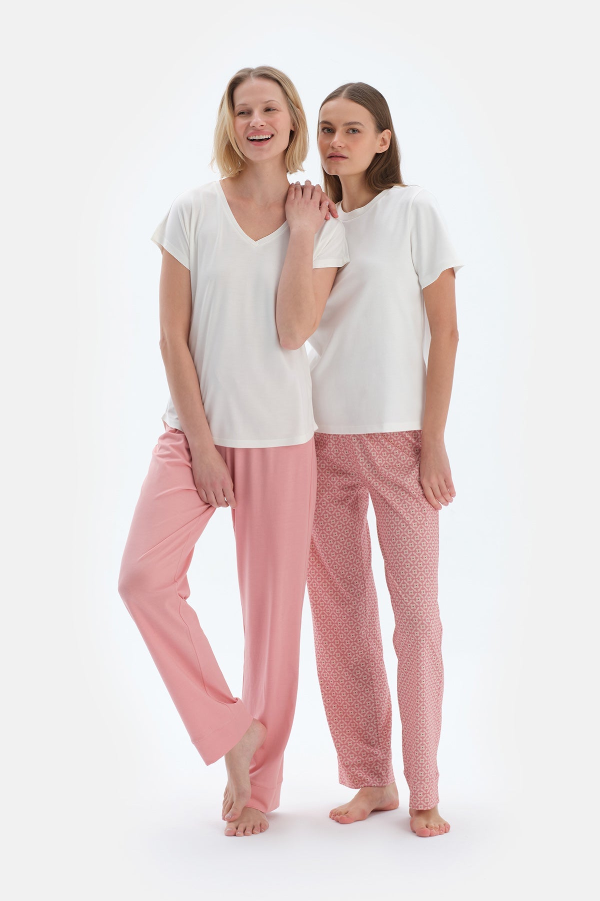 Gül Kurusu Metraj Desenli Ve Düz Ikili Pantolon