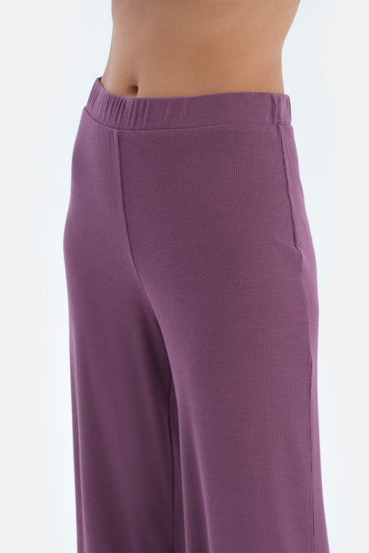 Mor V Yaka Viskon Kaşkorse Tişört Pantolon Pijama Takımı