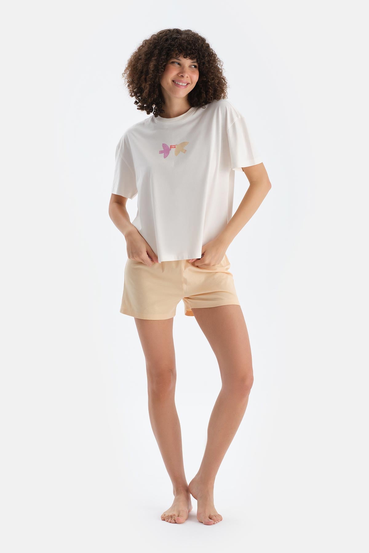 Ekru Baskı Detaylı Kısa Kollu Tişört Şort Pijama Takımı