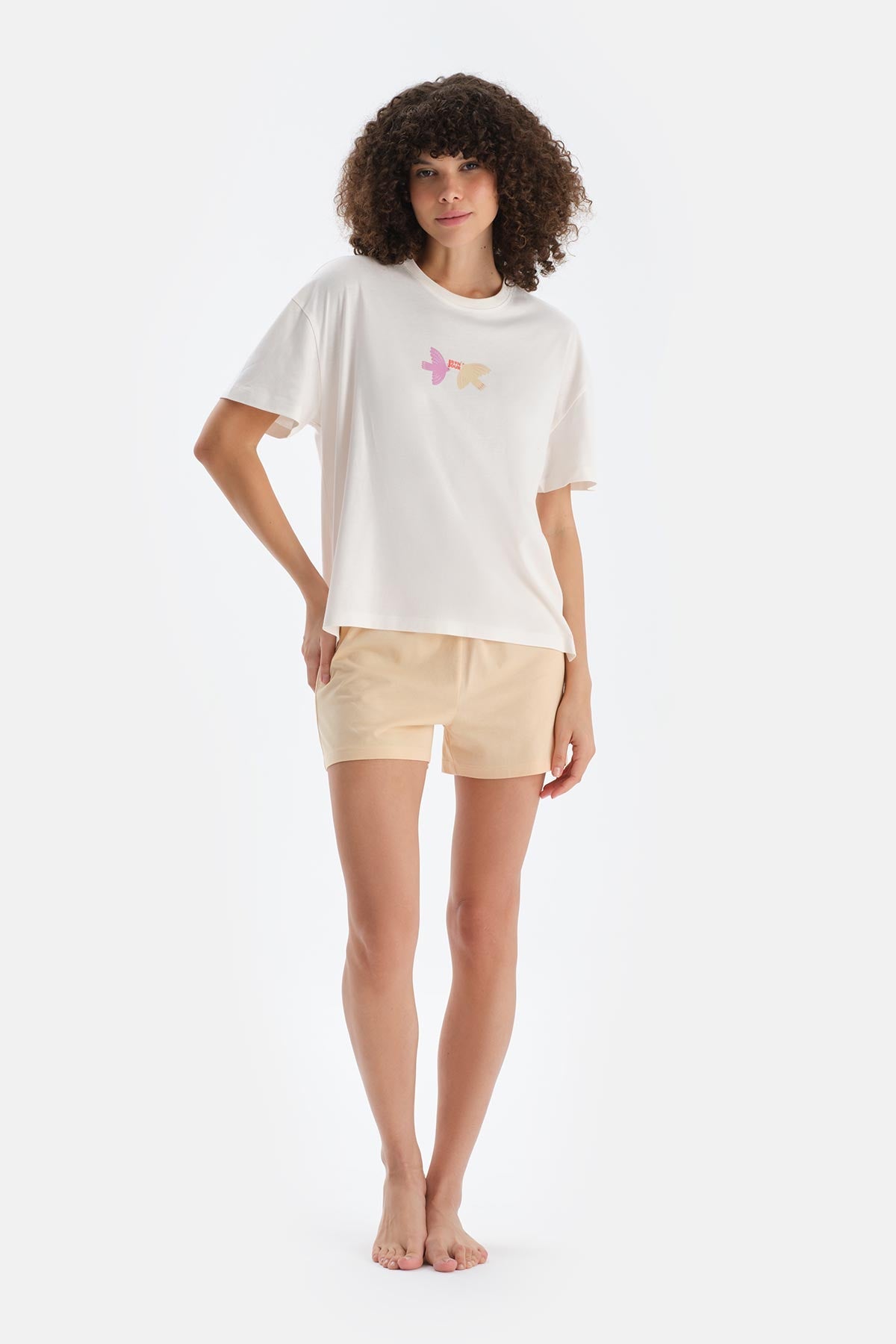Ekru Baskı Detaylı Kısa Kollu Tişört Şort Pijama Takımı