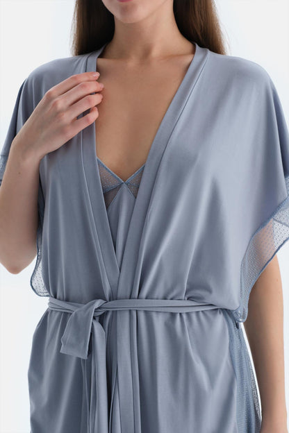 Buz Mavisi Dantel Detaylı Sabahlık