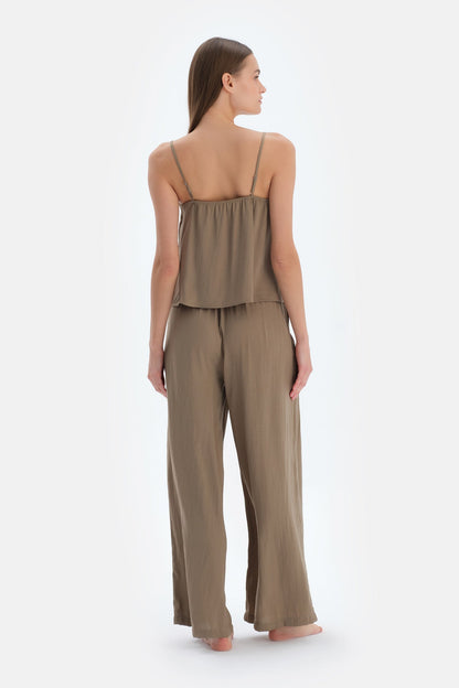 Haki Aksesuar Detaylı Saten Atlet