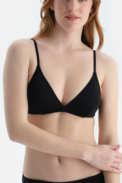 Siyah Üçgen Küçük Bikini Üst