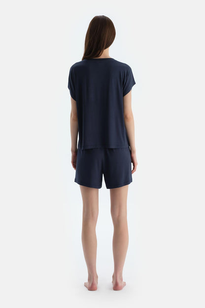 Lacivert Düşük Omuzlu Kısa Kollu Viskon Tişört Şort Pijama Takımı