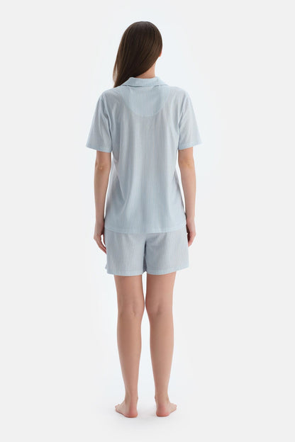 Açık Mavi Çizgili Kısa Kollu Gömlek Şort Pijama Takımı