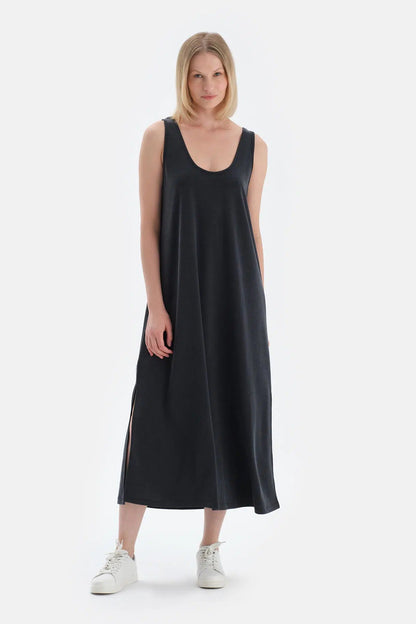 Siyah Askılı Modal Elbise
