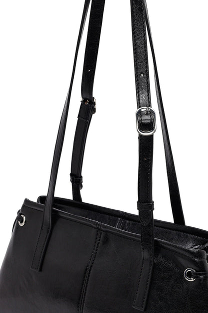 Kadın Siyah Kol Çantası