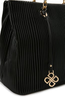 Kadın Siyah Zincir Askılı Desenli Omuz Çantası