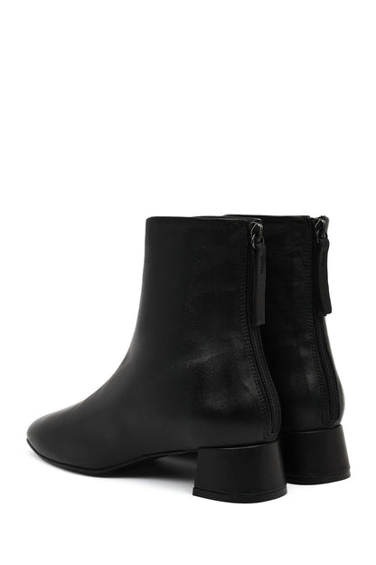 Kadın Siyah Fermuarlı Kısa Kalın Topuklu Deri Bot