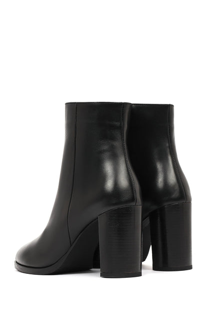 Kadın Siyah Fermuarlı Kalın Topuklu Deri Bot
