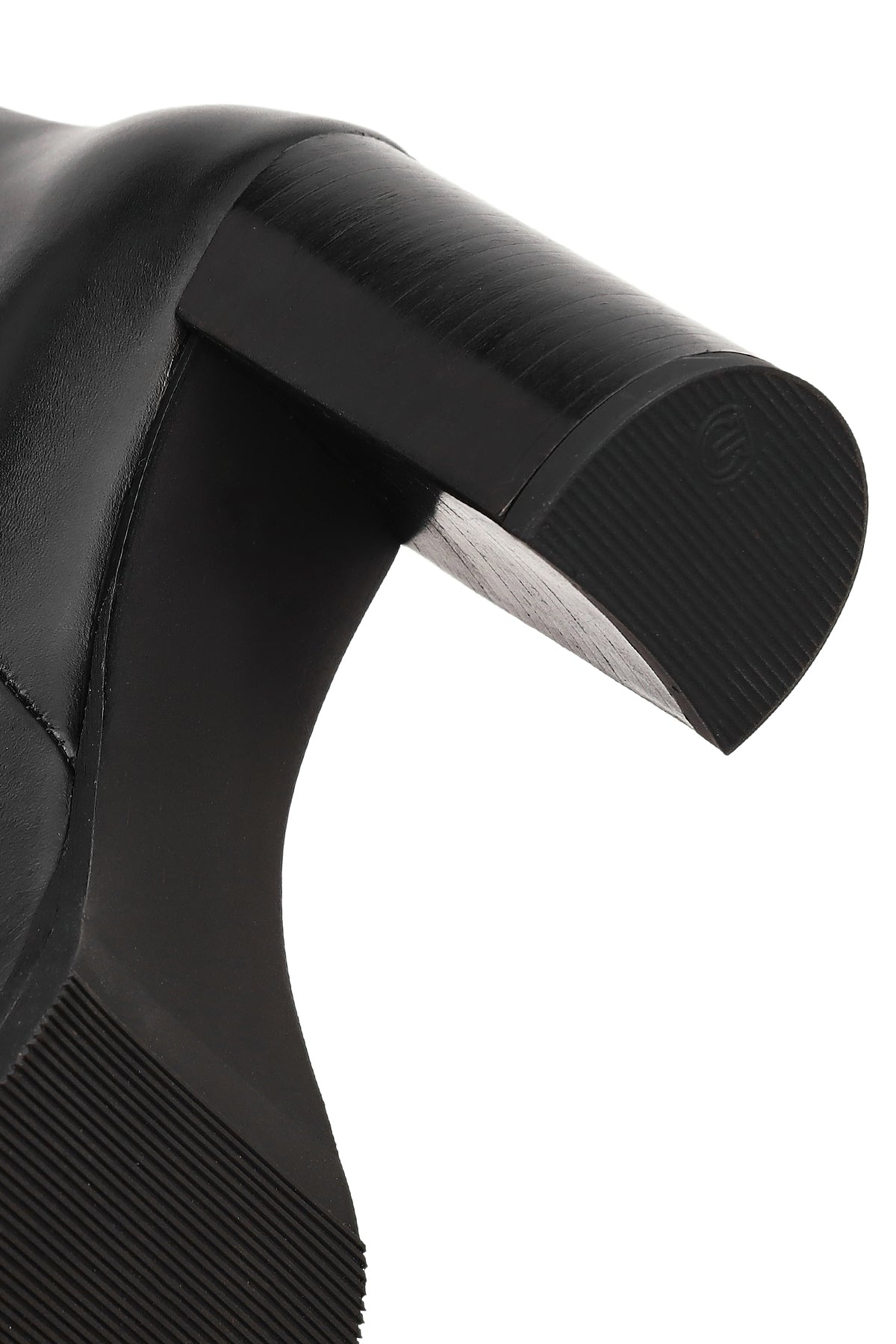 Kadın Siyah Fermuarlı Kalın Topuklu Deri Bot