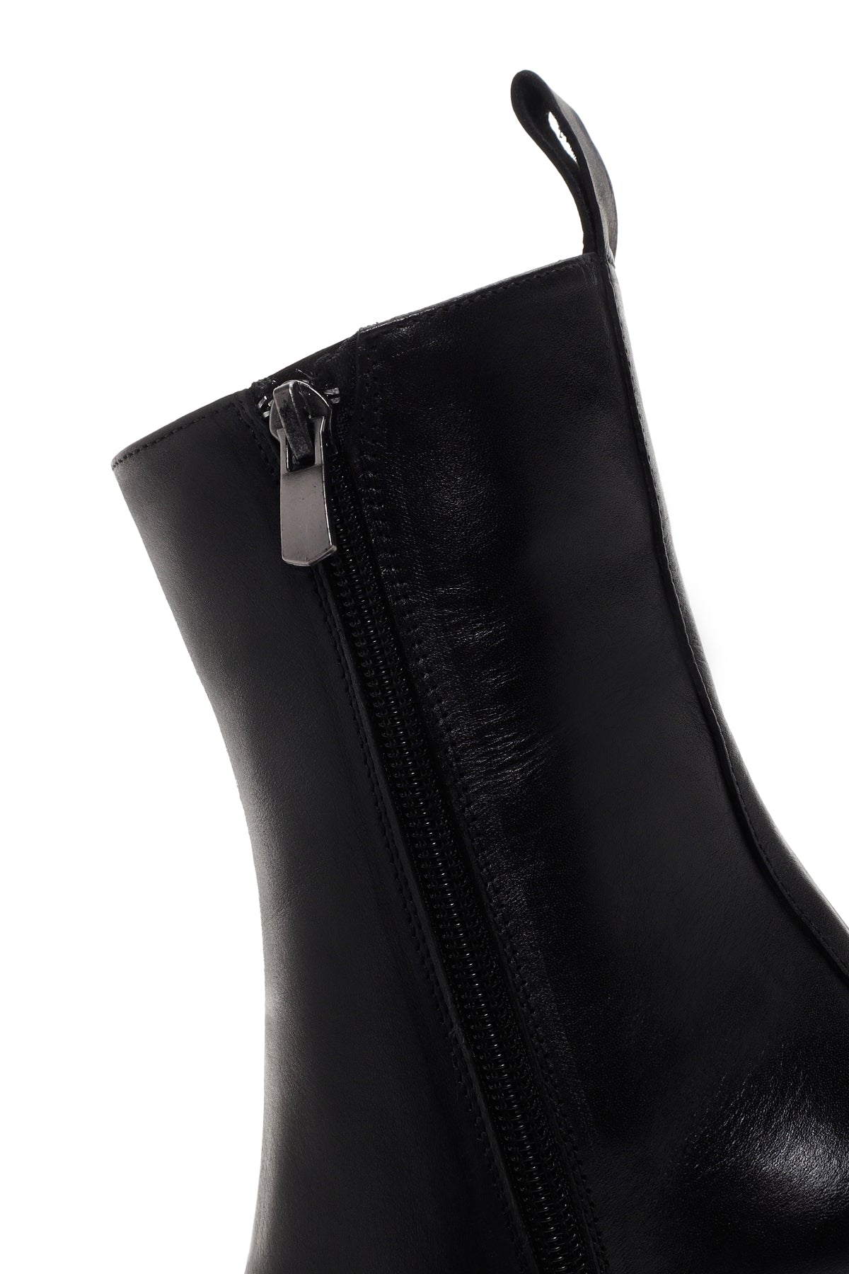 Kadın Siyah Kalın Topuklu Fermuarlı Deri Bot