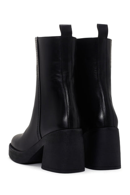 Kadın Siyah Kalın Topuklu Fermuarlı Deri Bot