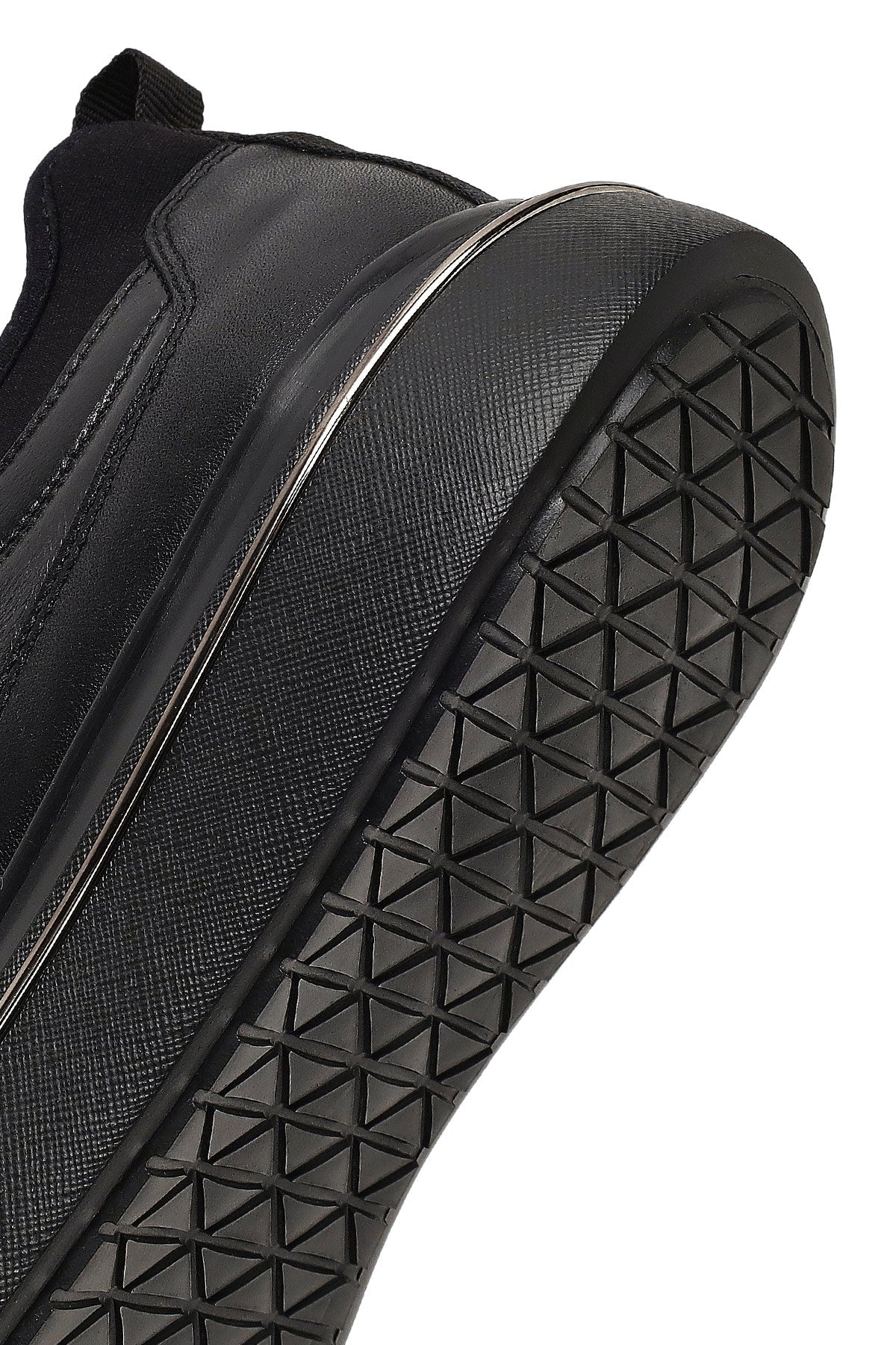 Erkek Siyah Bağcıklı Kalın Tabanlı Deri Sneaker