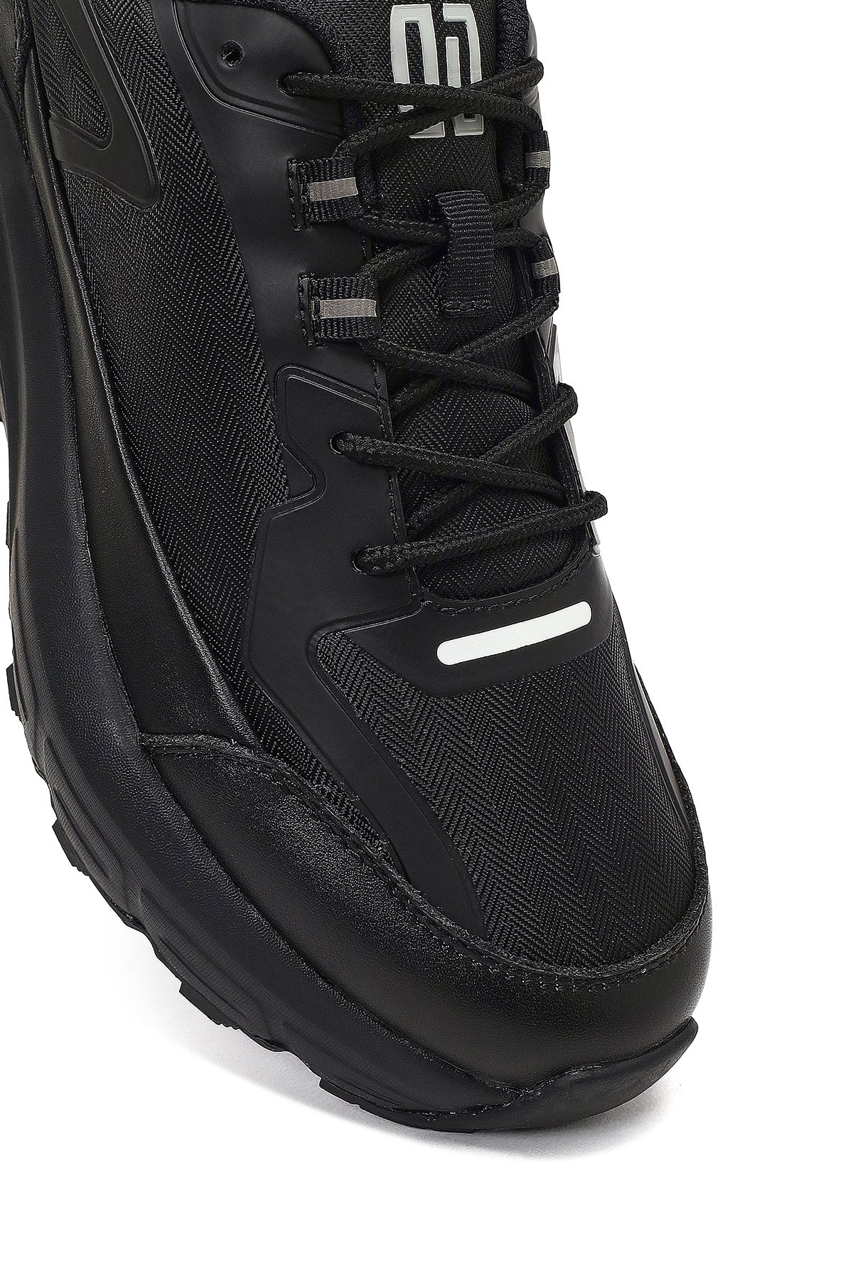 Derimod Studio Erkek Siyah Bağcıklı Kalın Tabanlı Sneaker