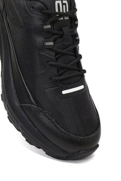 Derimod Studio Erkek Siyah Bağcıklı Kalın Tabanlı Sneaker