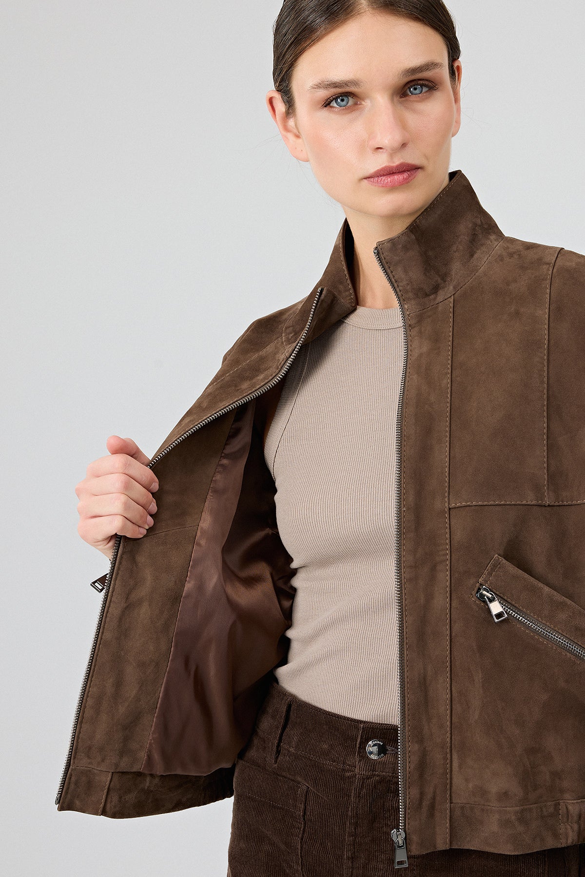 Gina Kadın Kahverengi Hakim Yaka Oversize Kısa Süet Deri Ceket