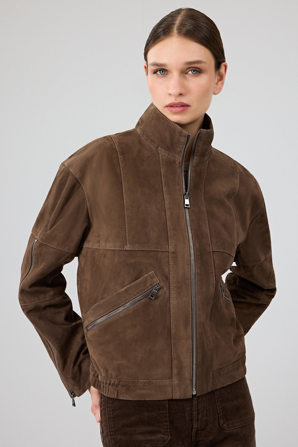 Gina Kadın Kahverengi Hakim Yaka Oversize Kısa Süet Deri Ceket