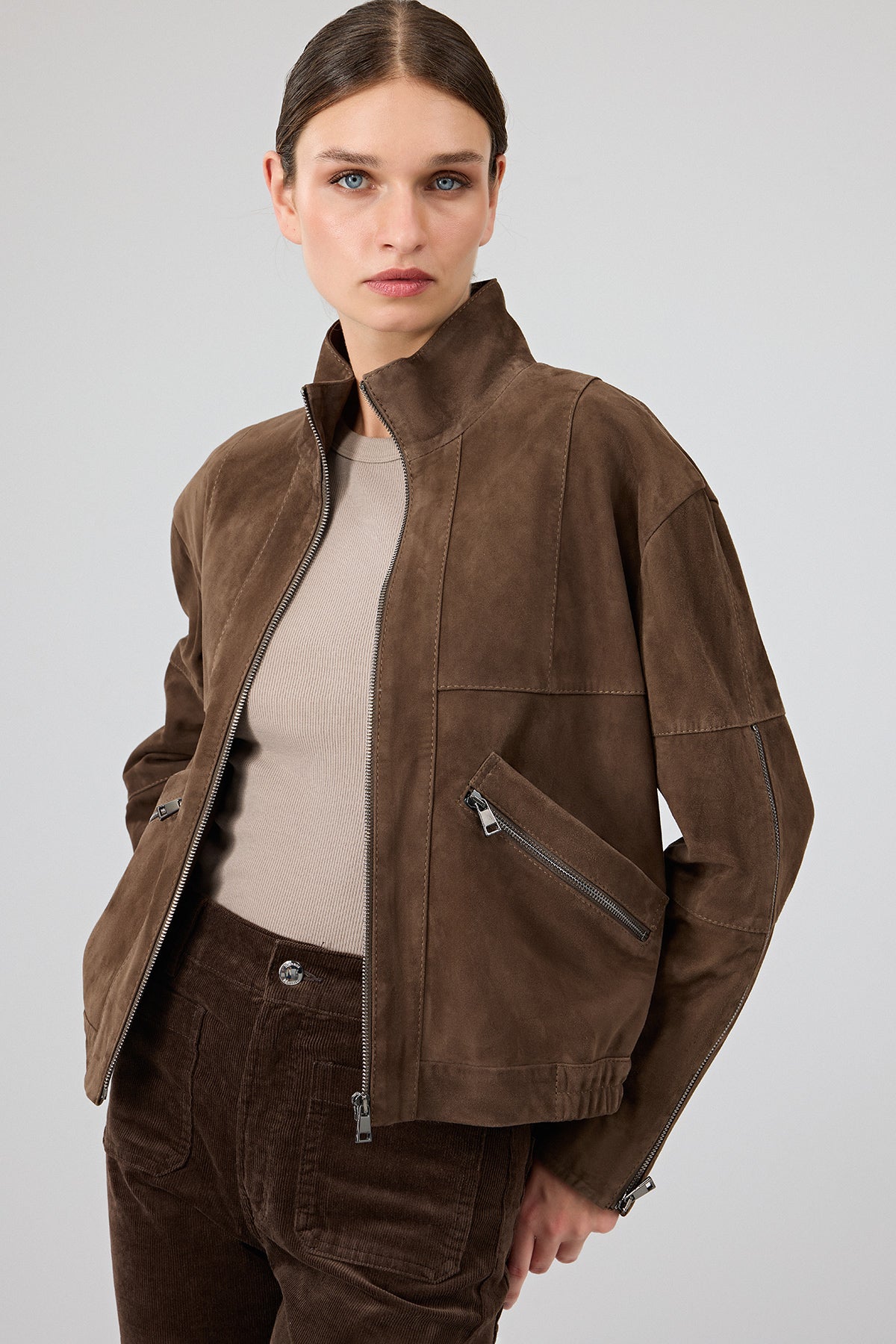 Gina Kadın Kahverengi Hakim Yaka Oversize Kısa Süet Deri Ceket