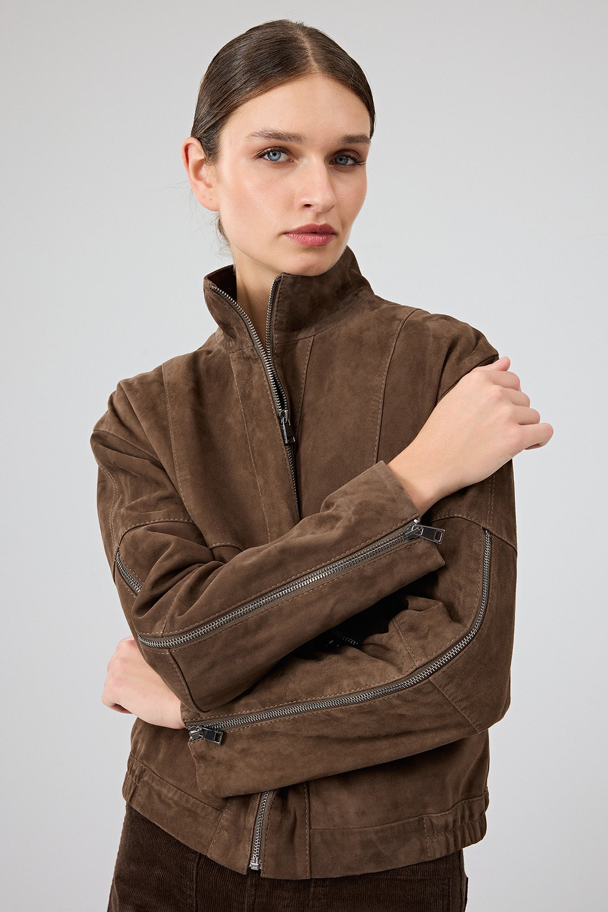 Gina Kadın Kahverengi Hakim Yaka Oversize Kısa Süet Deri Ceket