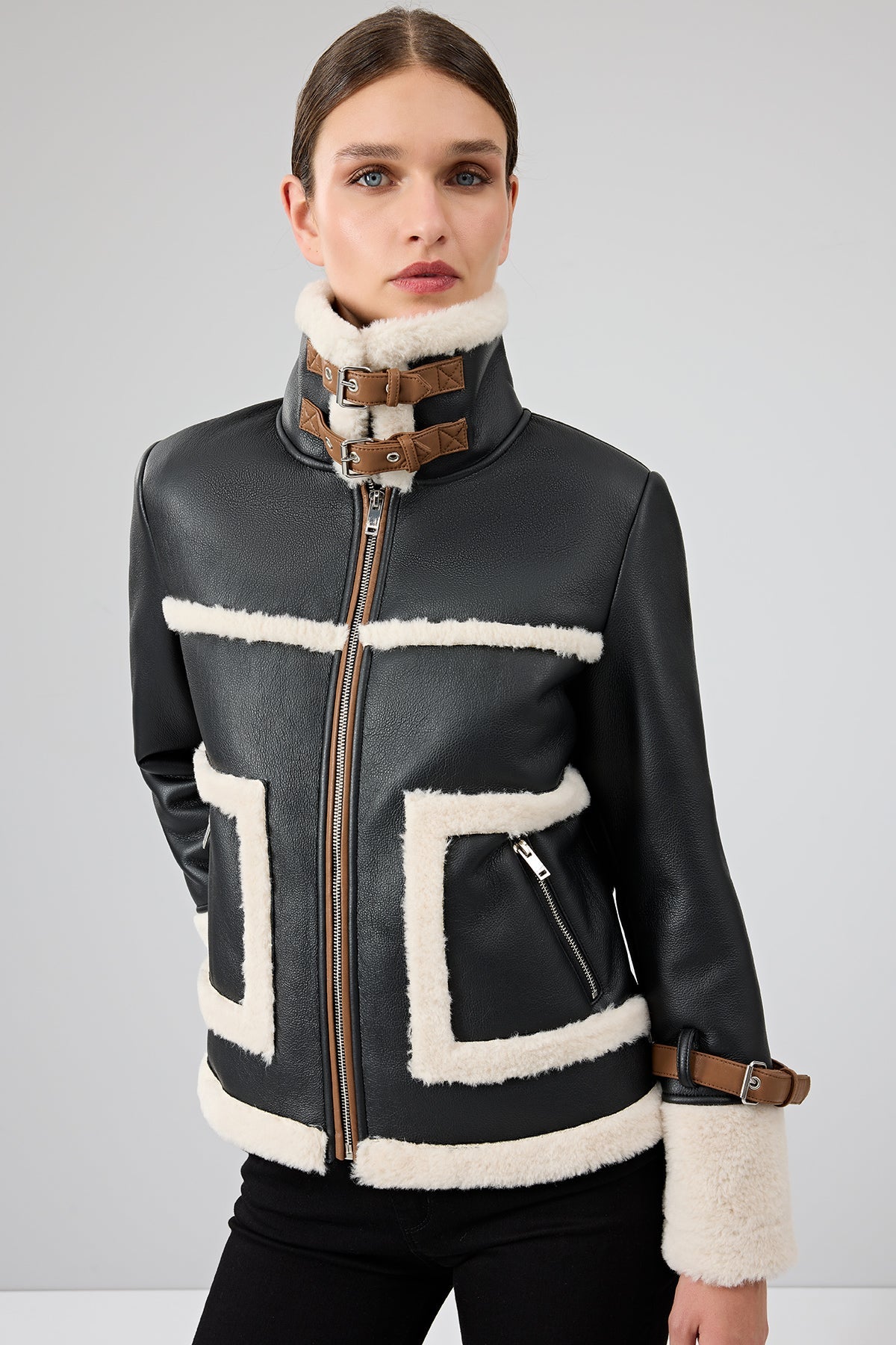 Megeve Kadın Siyah Kısa Teddy Mont