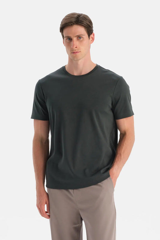 Bis Yaka Kisa Kollu Regular Tişört