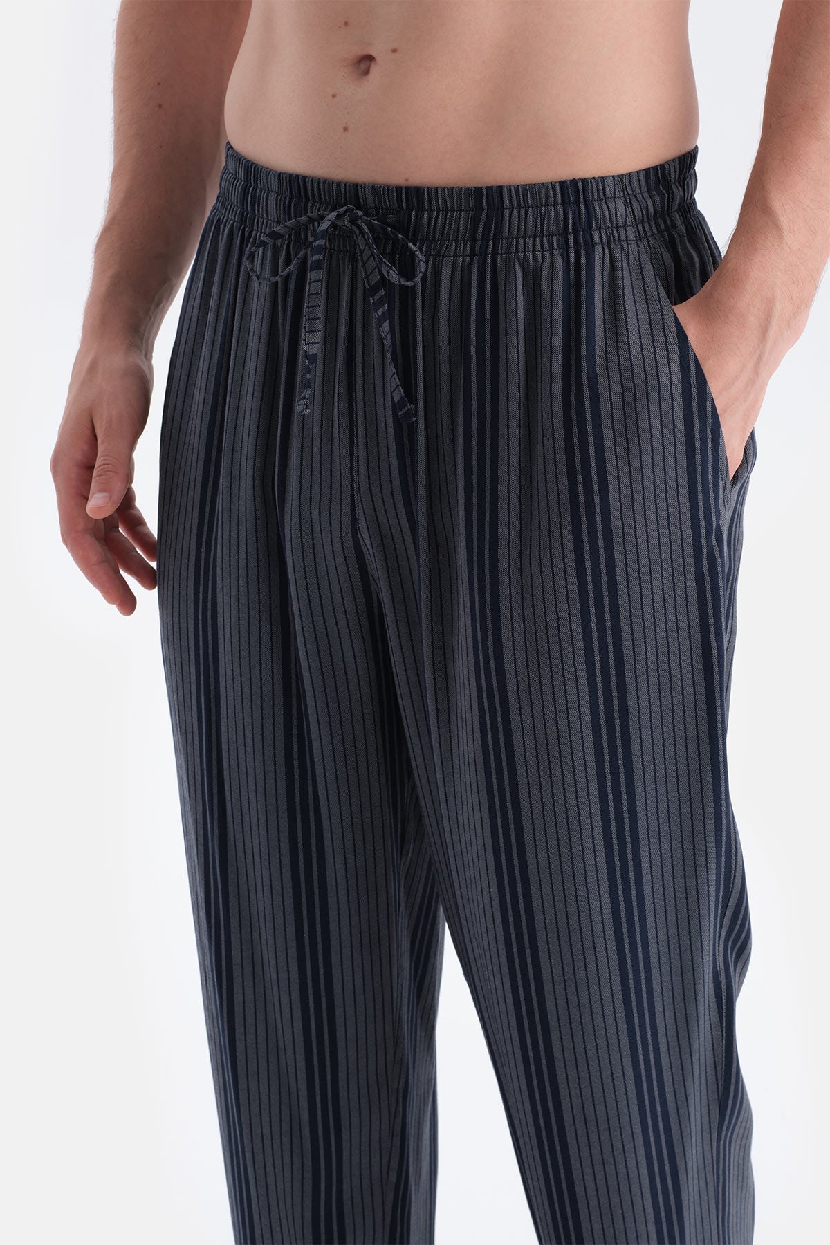 Çizgili Viskon Dokuma Pantolon