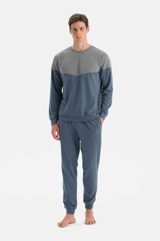 Parça Detayli Uzun Kollu Pijama Takim