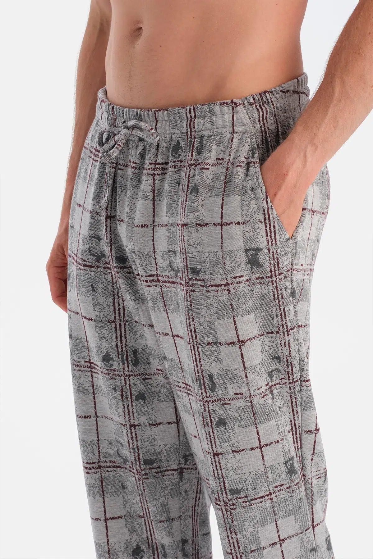 Uzun Kollu Pat Ve Cep Detayli Tişört Pantolon Takim