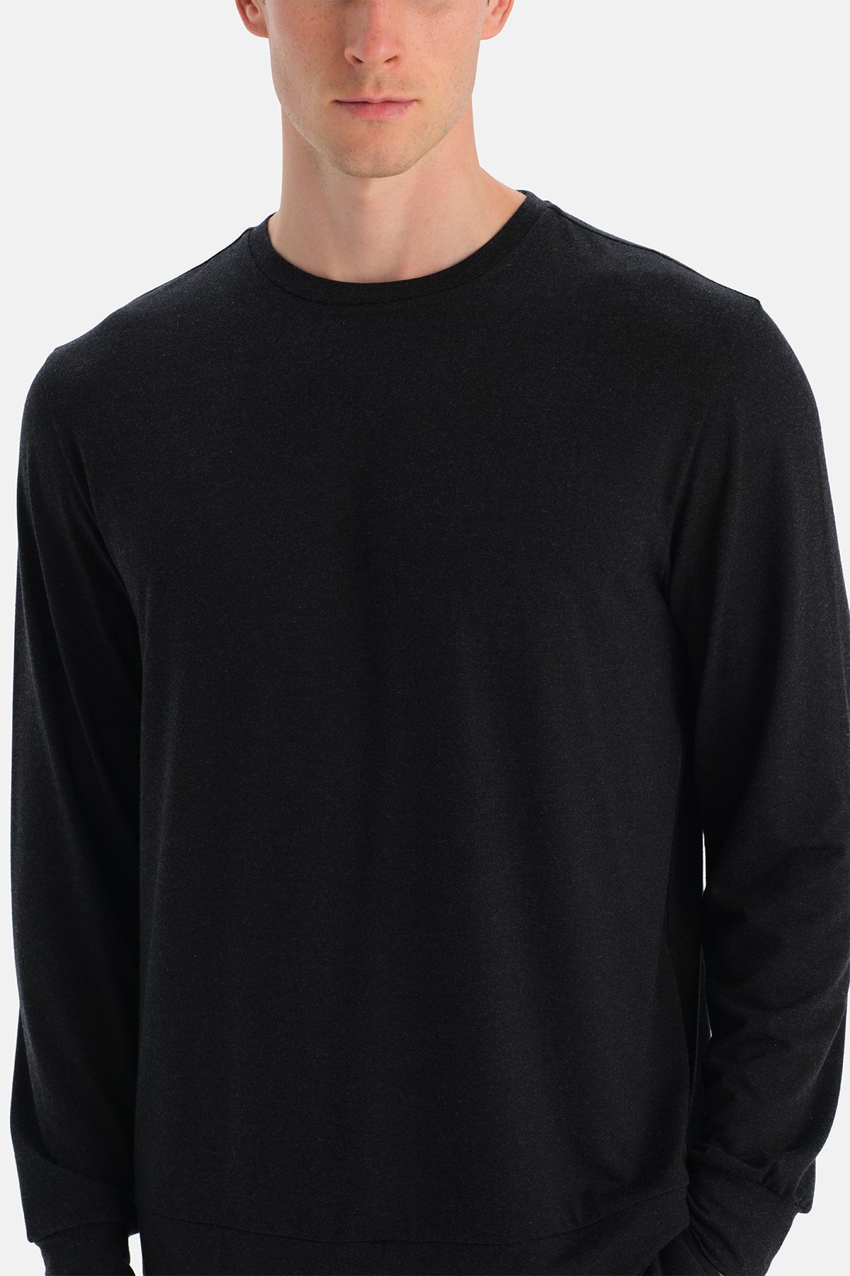 Kol Ve Etek Ucu Bantli Tişört Pantolon Takim