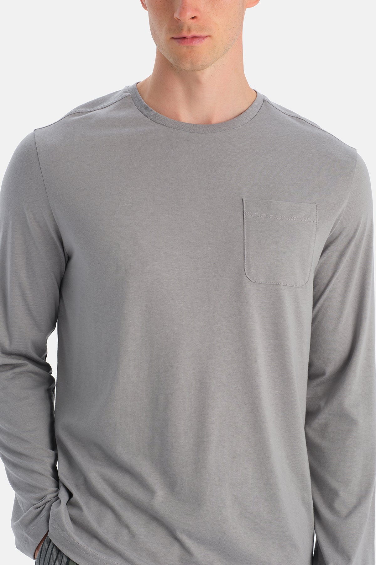 Dikiş Ve Cep Detayli Tişört Pantolon Takim