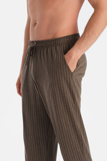 Reglan Kollu Tişört Pantolon Takim