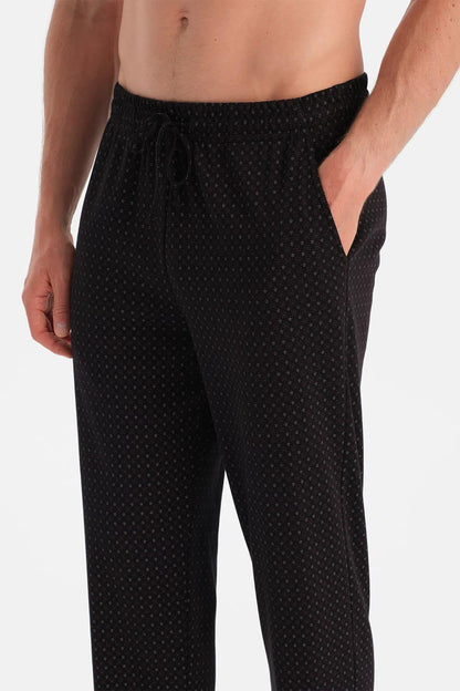 Uzun Kollu Pat Ve Cep Detayli Tişört Pantolon Takim