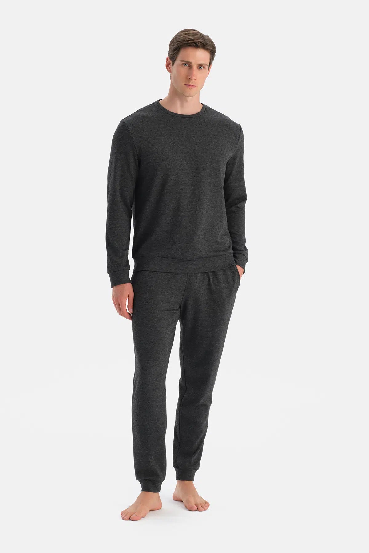 Uzun Kollu Bisiklet Yaka Tişört Pantolon Takim