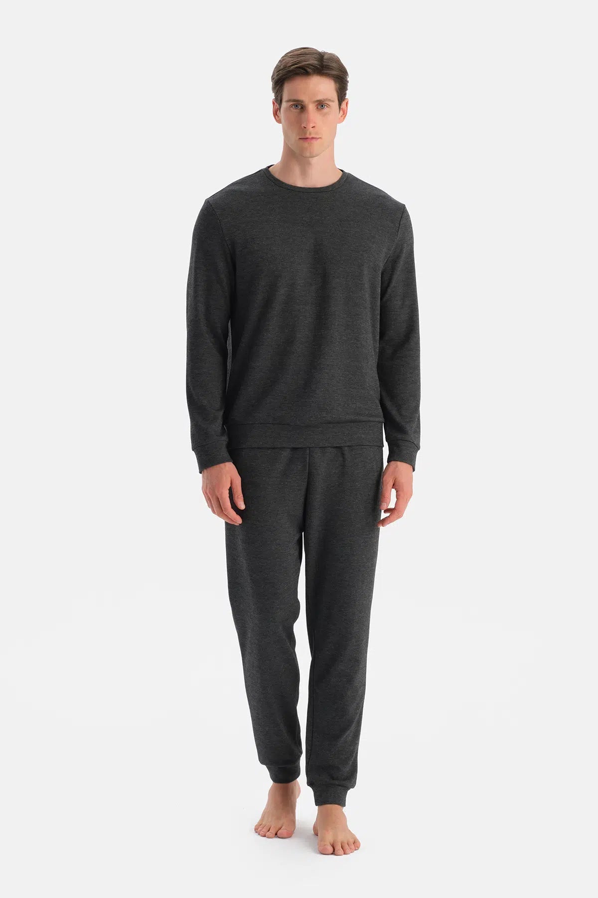 Uzun Kollu Bisiklet Yaka Tişört Pantolon Takim